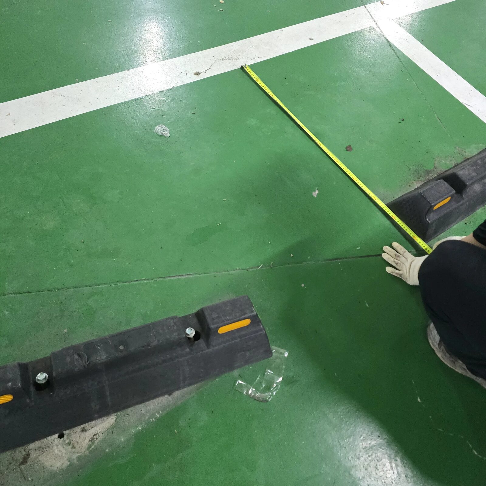 시공 전 - 김포 상가 지하 주차장 카스토퍼 전면 교체 집사픽스